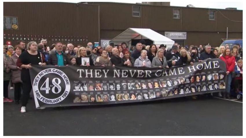 Ιρλανδία: Δικαστήριο δικαίωσε τους συγγενείς των νέων που σκοτώθηκαν σε πυρκαγιά σε ένα κλαμπ, 43 χρόνια μετά την τραγωδία