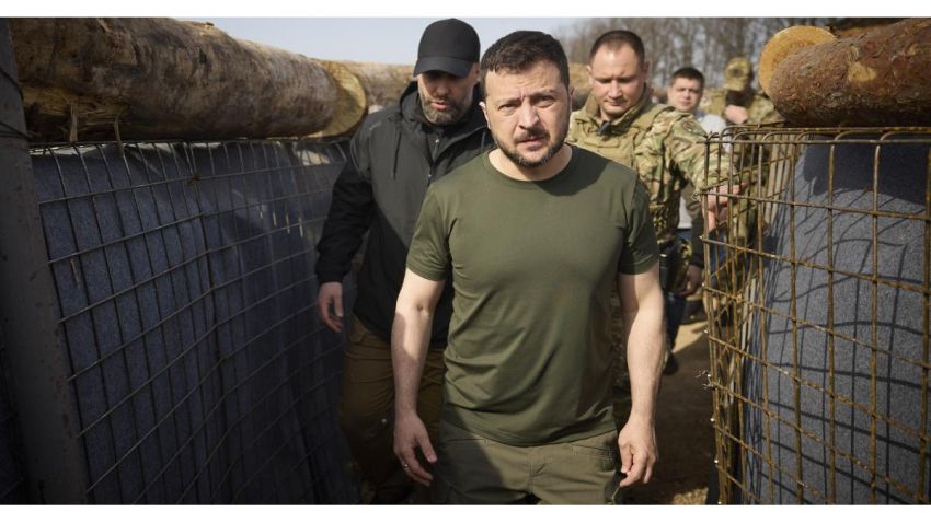 Το Κίεβο ανακοίνωσε τη σύλληψη δύο &quot;πρακτόρων&quot; που σχεδίαζαν να δολοφονήσουν τον Βολοντίμιρ Ζελένσκι
